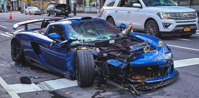 Conductor aprovechó el poco tráfico en Nueva York para ir a toda velocidad y se estrelló