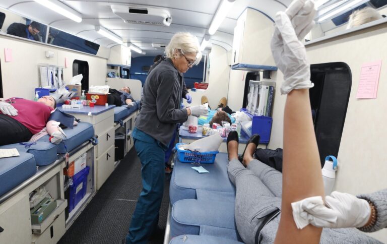 12 mil casos por coronavirus se confirman en California