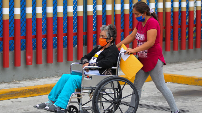 México suma 105,680 casos de coronavirus y supera los 12,500 fallecidos
