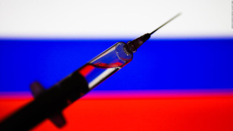 Segunda vacuna rusa contra el Covid-19 es administrada con éxito en fase 1