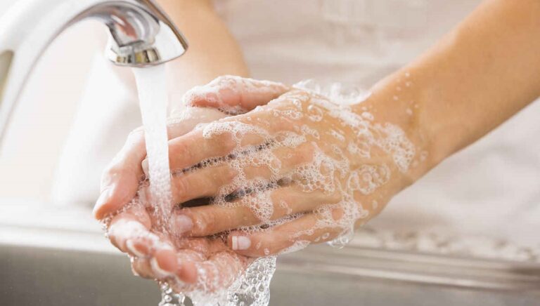 ¿Por qué se celebra hoy el día mundial del lavado de manos?
