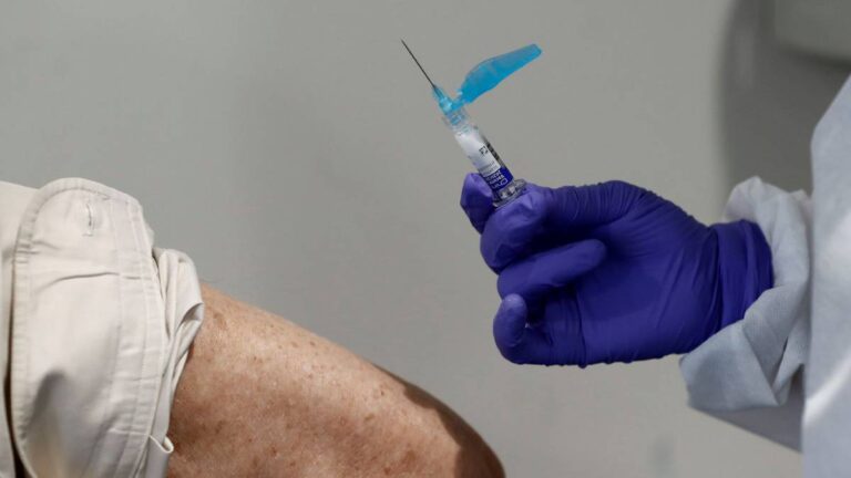 Rusia: Personas a las que han administrado la vacuna Sputnik V ya no pueden contraer Covid-19