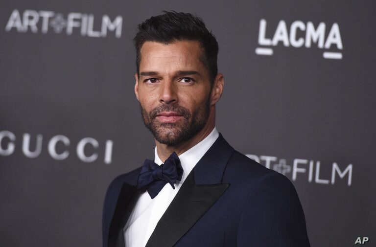 Ricky Martin pide a los latinos que voten: «Entendamos el poder que tenemos»