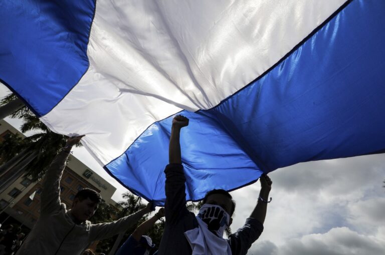 Nicaragua castiga con cárcel «noticias falsas» en medios y redes sociales