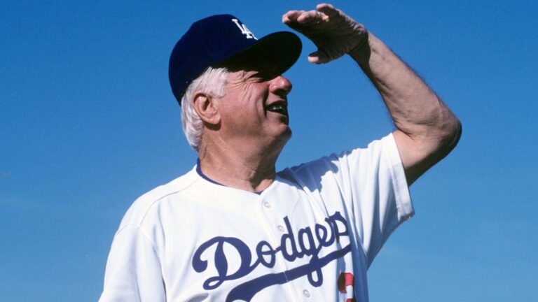 Muere el mítico mánager de los Dodgers Tommy Lasorda