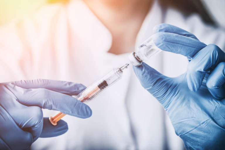 ¿La vacunación sustituye otras medidas ante el COVID?