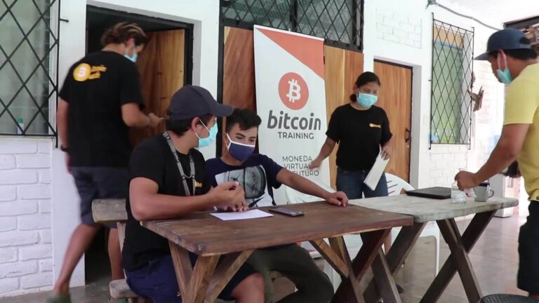 Bukele quiere bitcoin como moneda legal en El Salvador