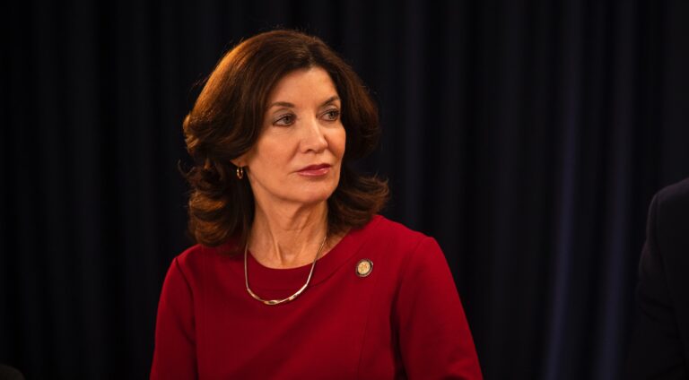 Kathy Hochul será la primera gobernadora de Nueva York